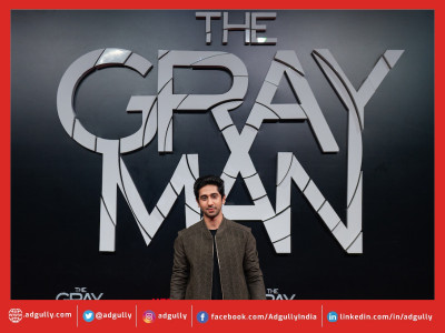 Vihaan Samat looking dapper at premiere of The Gray Man - Netflix