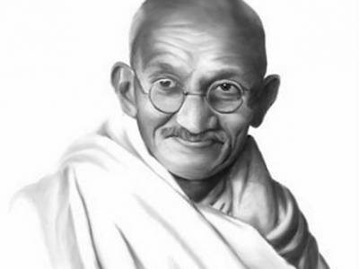 Mahatma Gandhi most trusted, Amitabh Bachchan ranks at #2