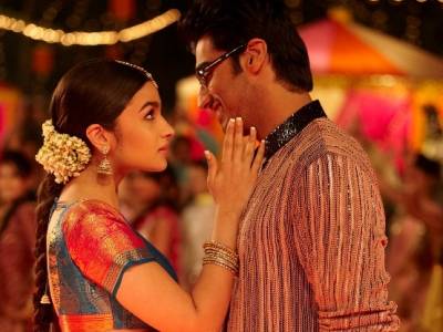 Vishal Fashions associates with bollywood movie '2 States'